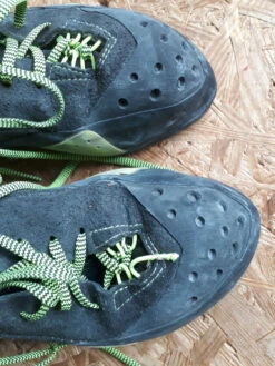 Scarpa Mago - Climbing Shoes -Outdoor Mountaineering Equipment Shop scarpa mago chaussons descalade 48b89ea67c14109141cc5e02ed4f4b51 1